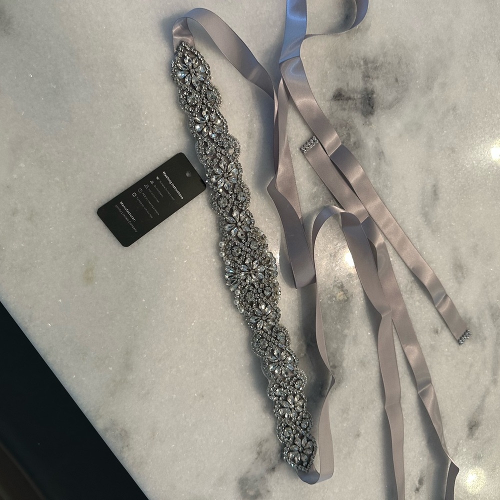 Designer Rhimestone Belt - Picture 3 of 4